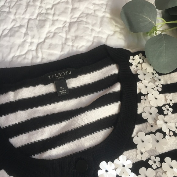 Talbots black and white cardigan - Picture 2 of 3